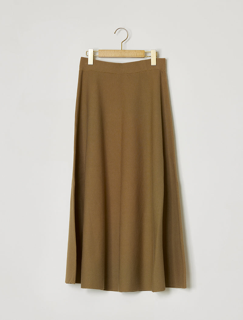 SMOOTH KNIT FLARED SKIRT