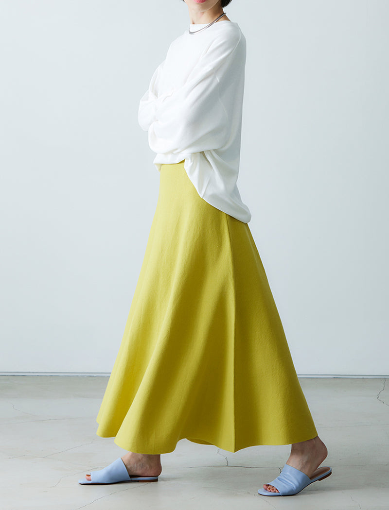 SMOOTH KNIT FLARED SKIRT
