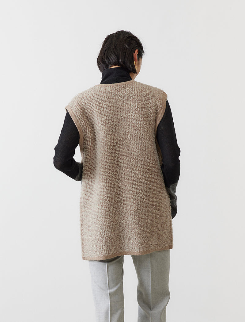 LOOP KNITTED VEST