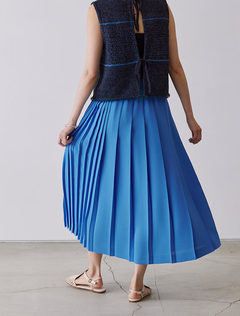 ASYMMETRIC PLEATED SKIRT