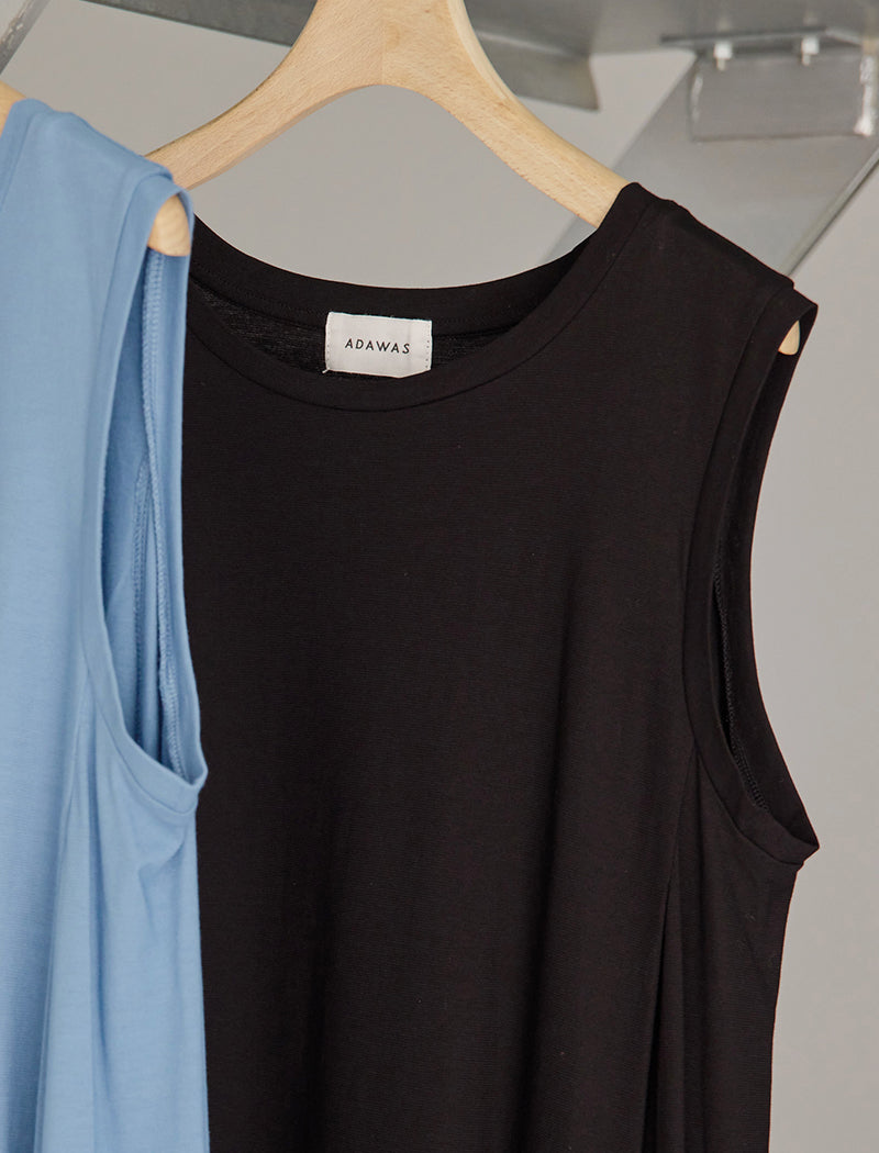 DRY JERSEY SLEEVELESS DRESS