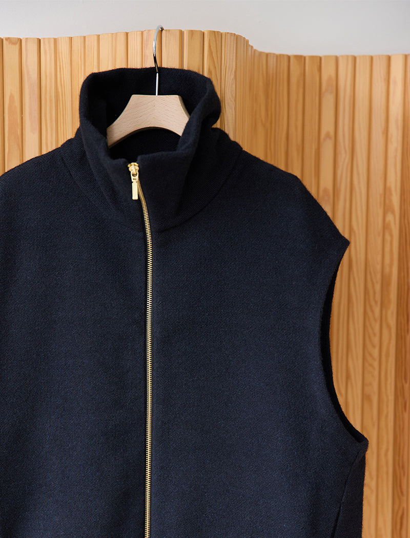 WOOL SILK BLENDED LIGHT ZIP VEST