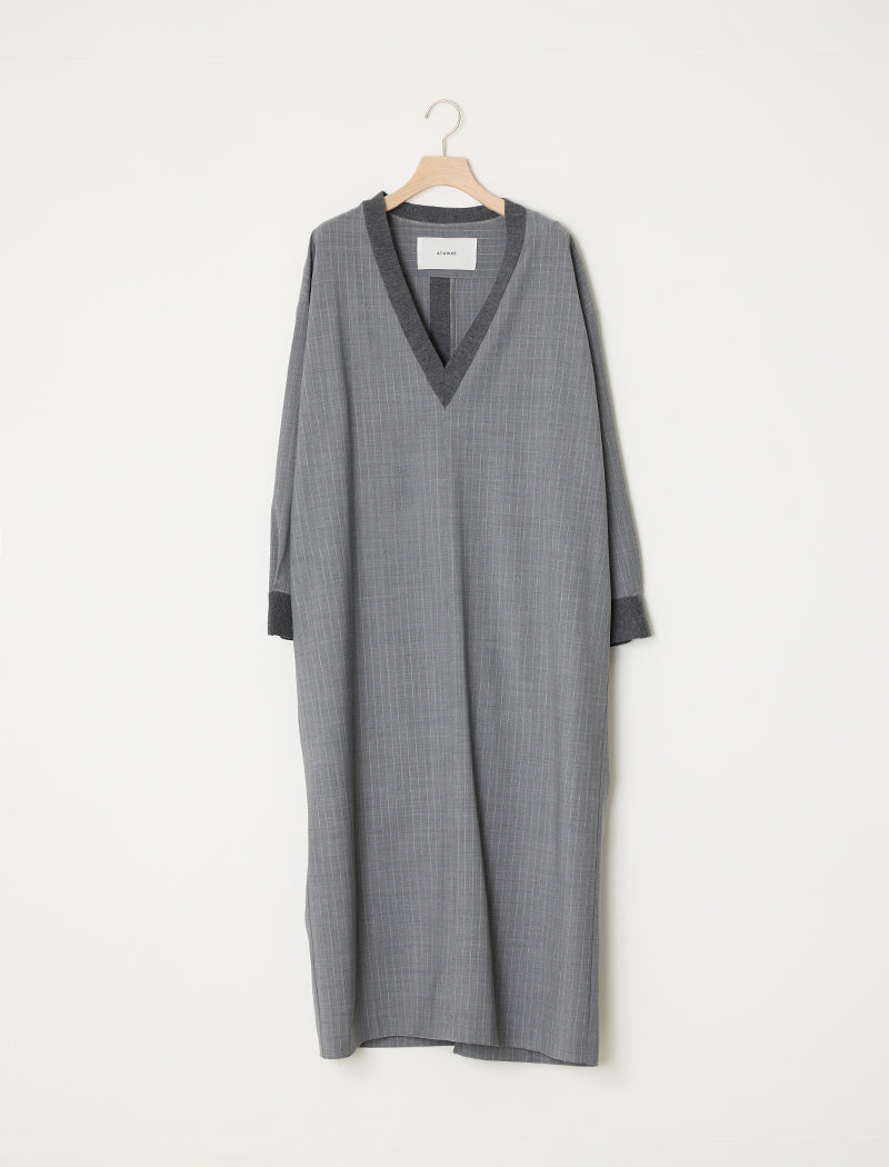 STRIPE V-NECK DRESS