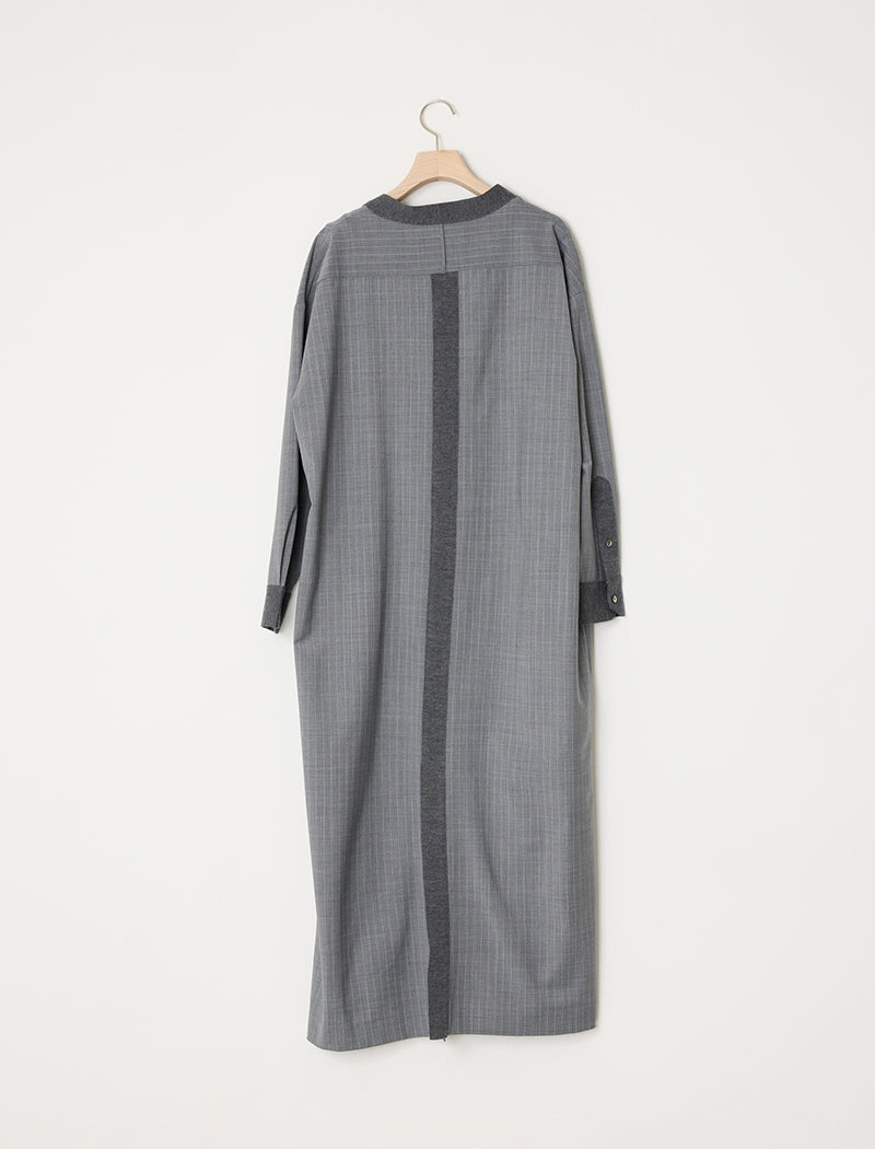 STRIPE V-NECK DRESS