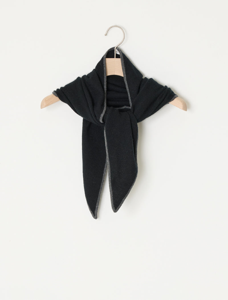 CASHMERE DIAMOND SCARF