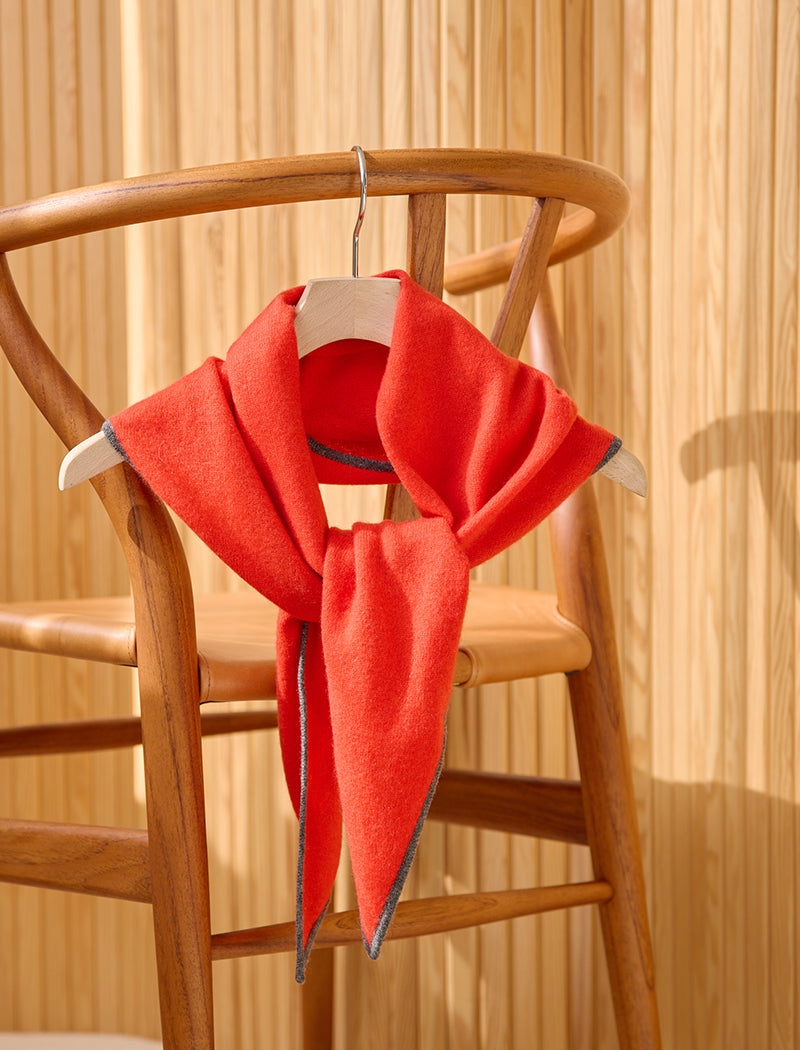 CASHMERE DIAMOND SCARF