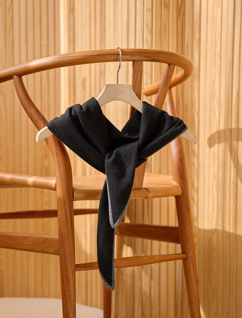 CASHMERE DIAMOND SCARF