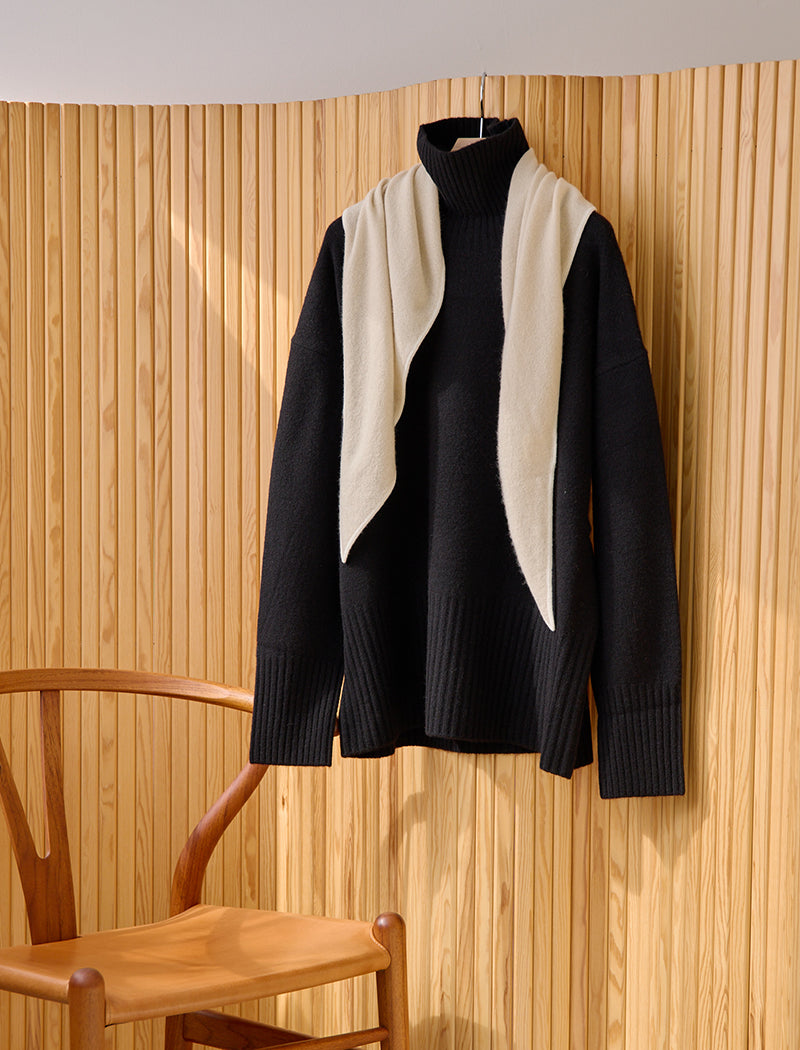 CASHMERE DIAMOND SCARF