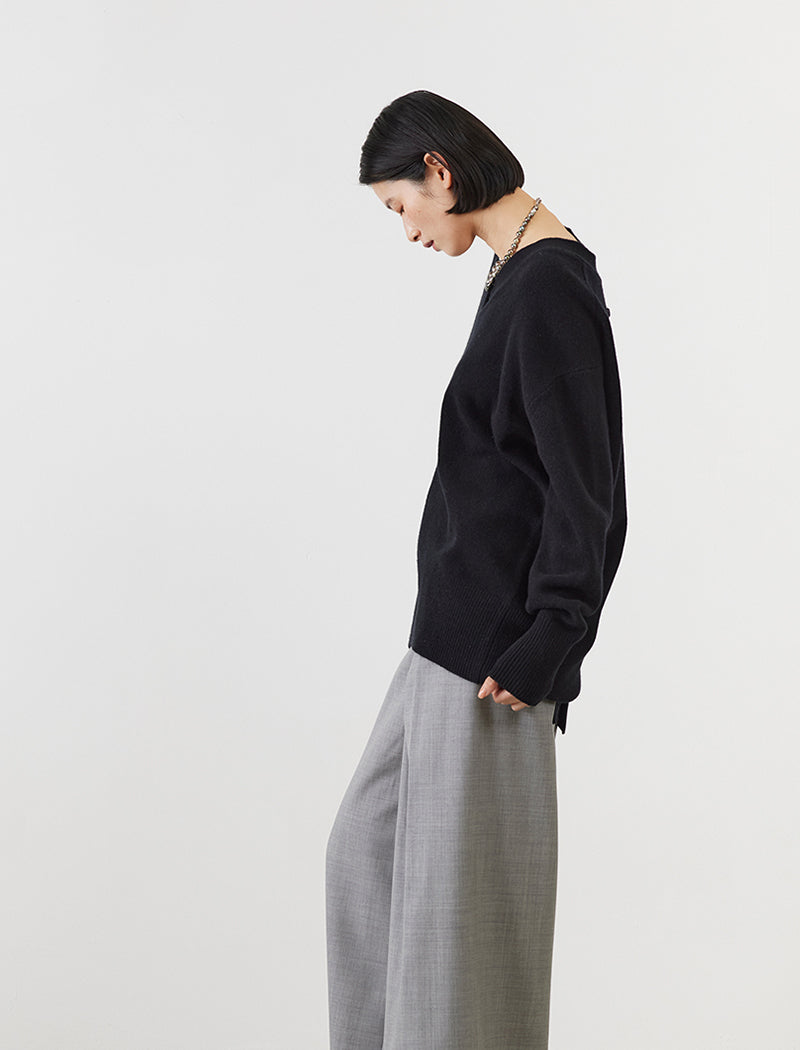 CASHMERE-BLEND V-NECK