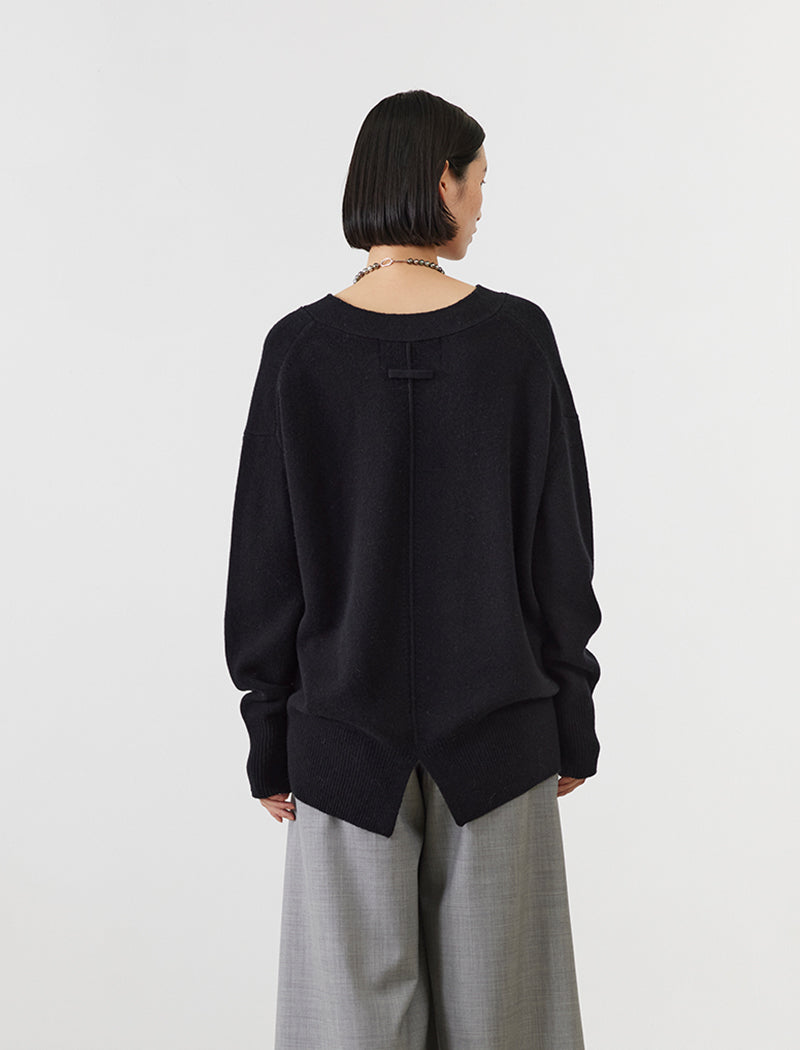 CASHMERE-BLEND V-NECK