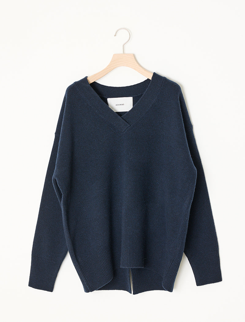 CASHMERE-BLEND V-NECK