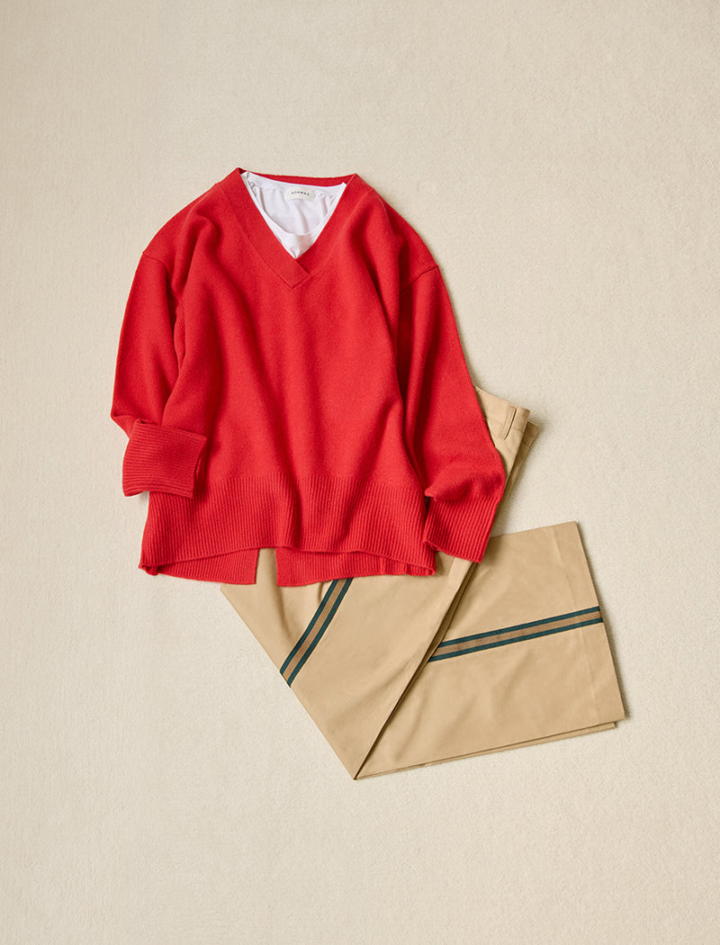 CASHMERE-BLEND V-NECK