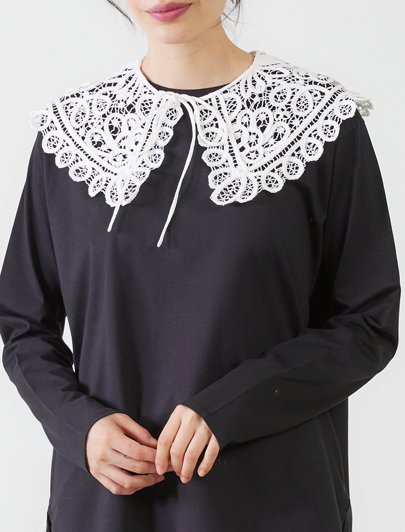 EMBROIDERY COLLAR