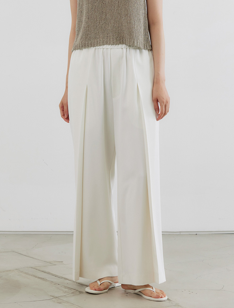 TWILL TUCK EASY TROUSERS