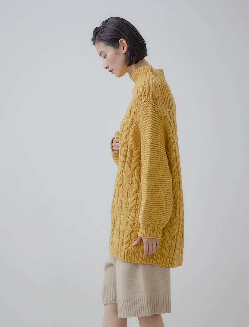 CABLE KNITED CHUNKY SWEAER