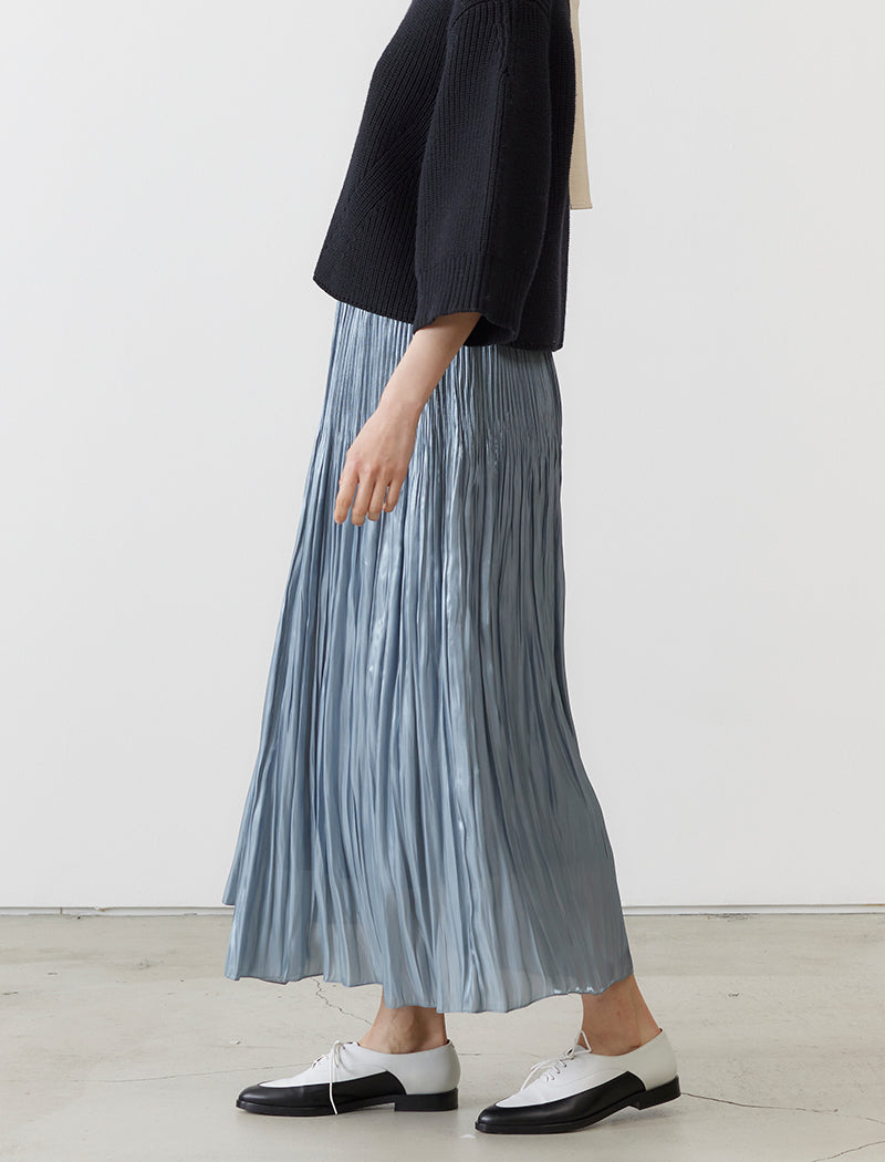 SHINY PLEATED SKIRT