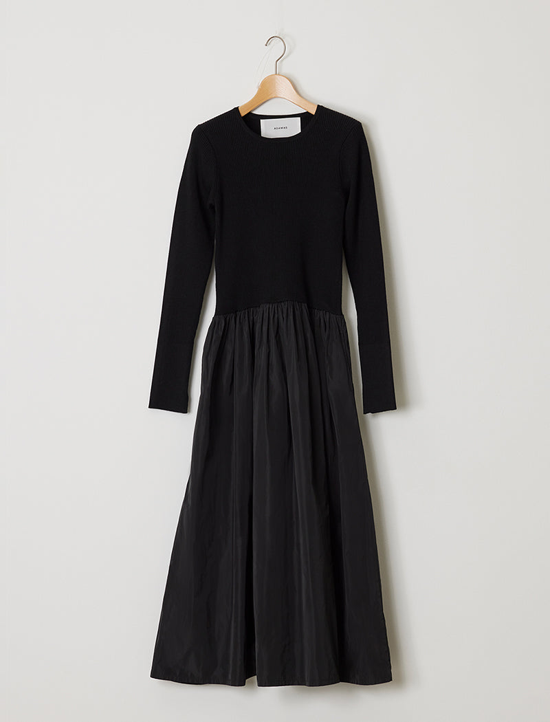 RIBBED KNIT GATHERED DRESS