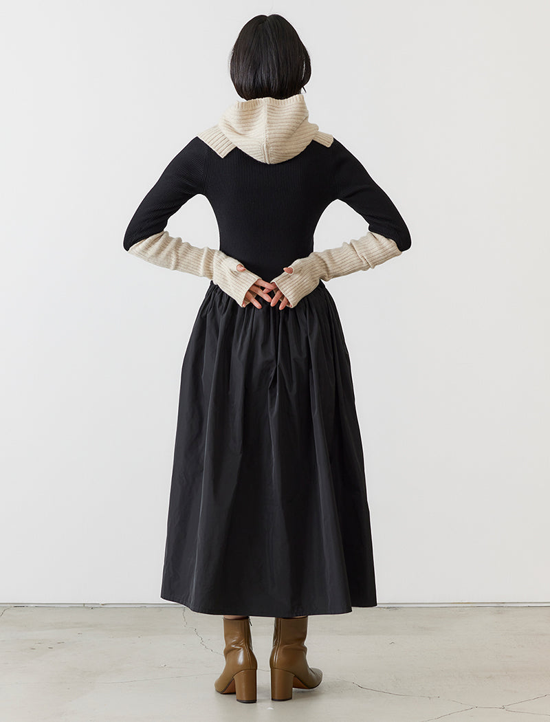 RIBBED KNIT GATHERED DRESS