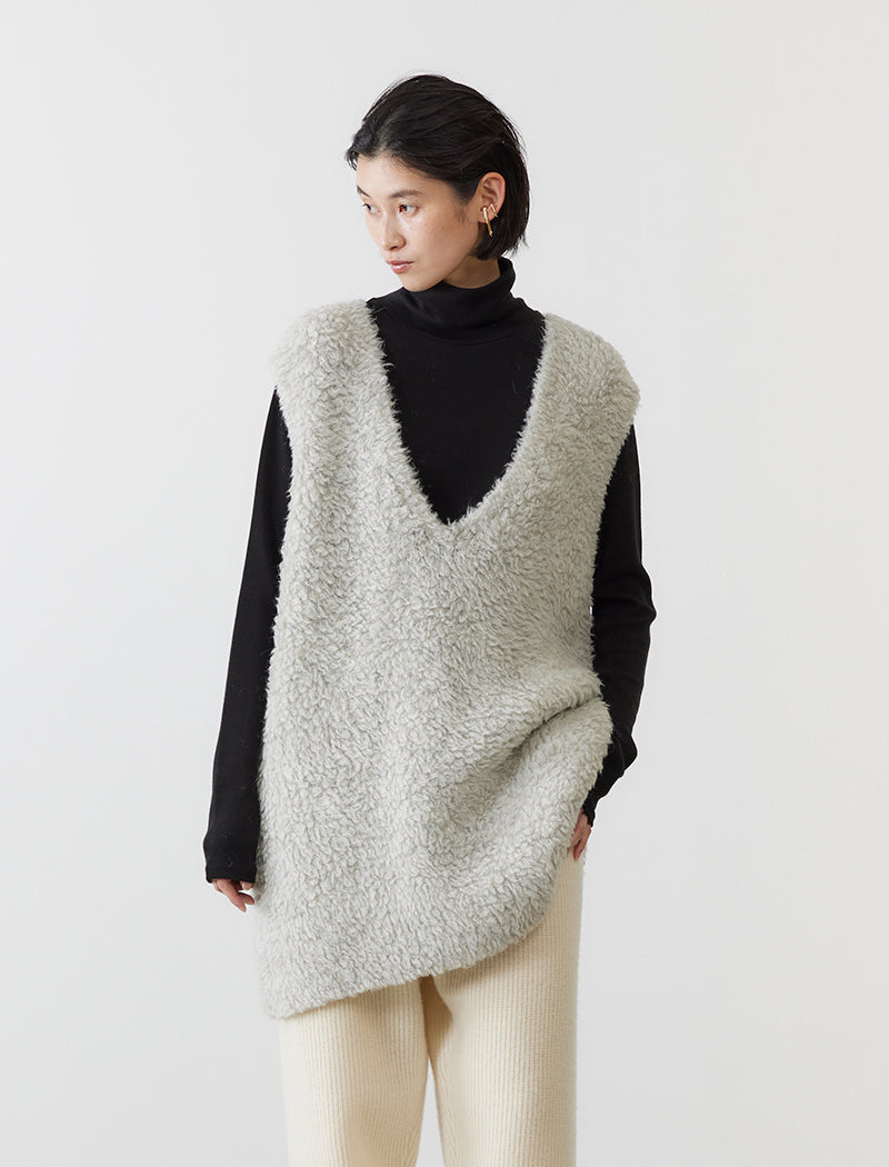 SHAGGY KNIT VEST