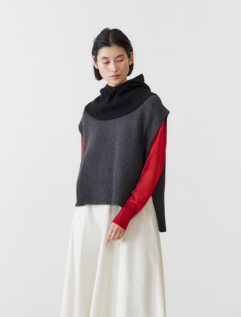 SEAMLESS KNIT BALACLAVA