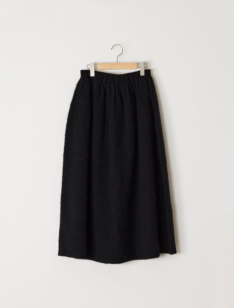 SHAGGY GATHERED SKIRT