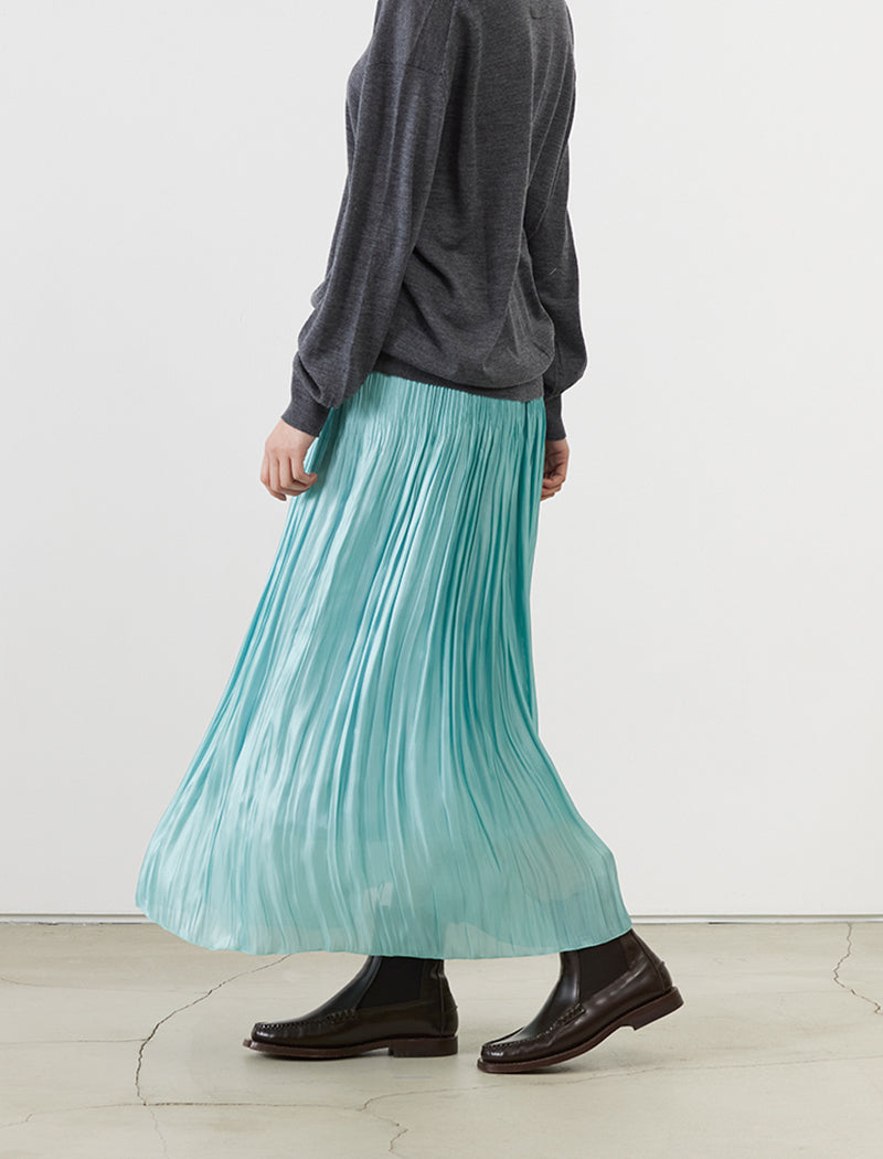 SHINY TEXTURED PLEATED SKIRT