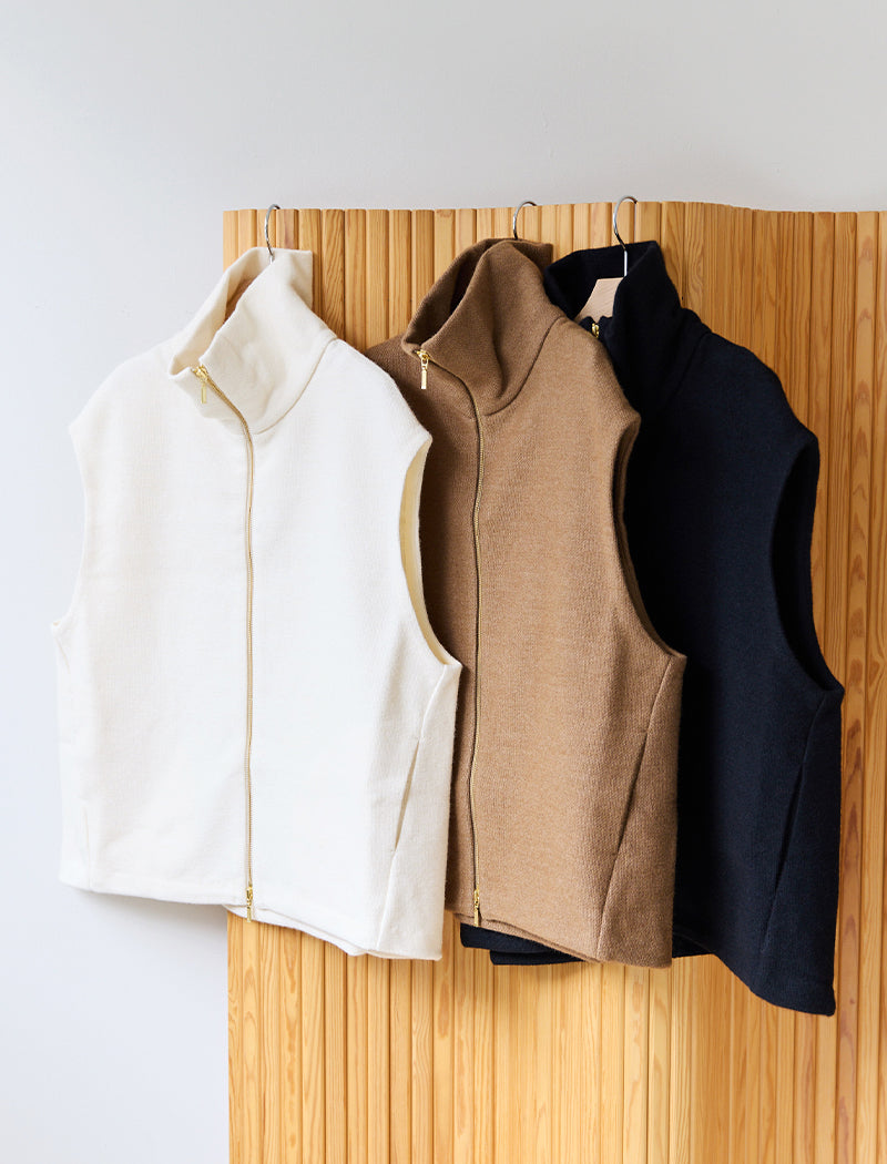 WOOL SILK BLENDED LIGHT ZIP VEST
