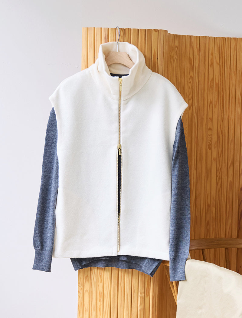 WOOL SILK BLENDED LIGHT ZIP VEST