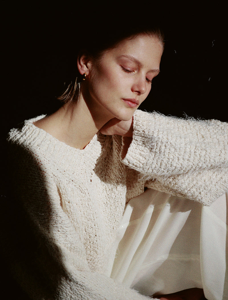 CHUNKY KNIT SWEATER