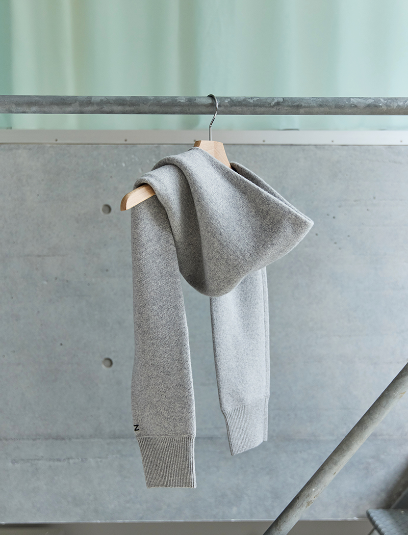《ADAWAS/EZ》 HOODIE STOLE