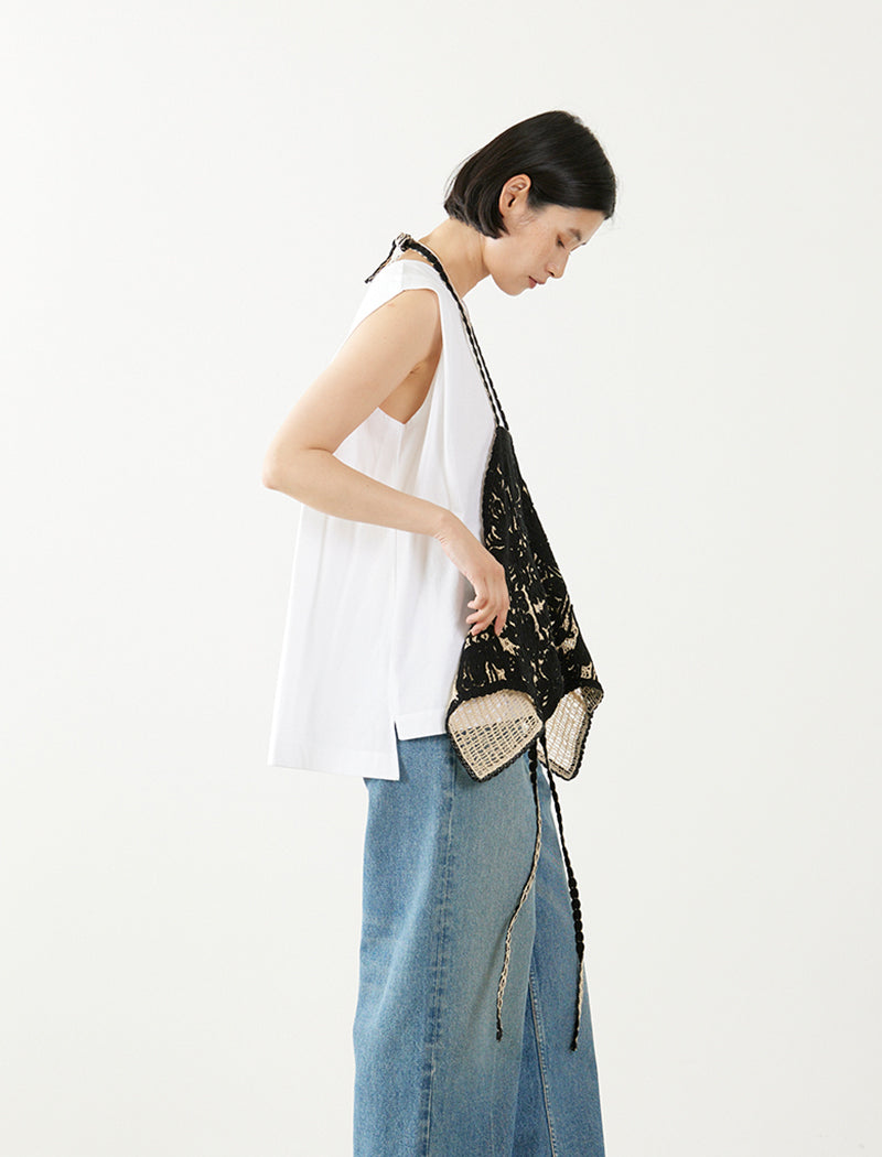 FLORAL EMBROIDERED APRON