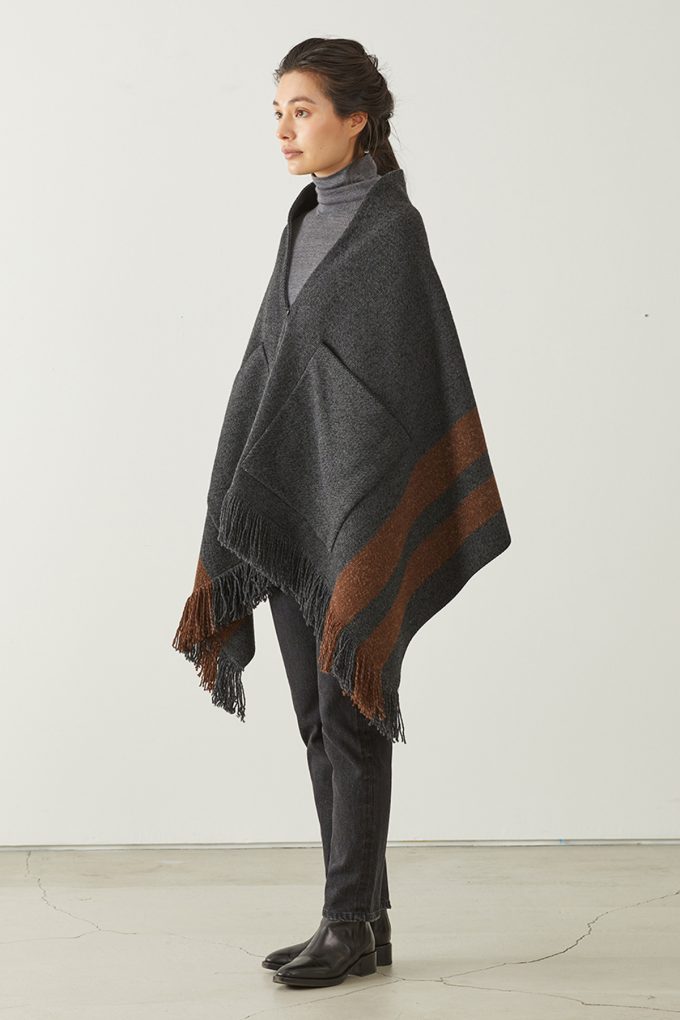 ADAWAS | FRINGED POCKET STOLE